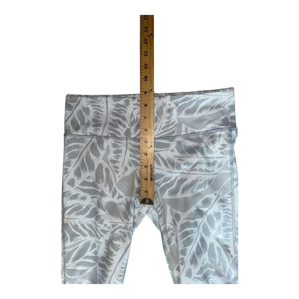 Alo White/Gray Palm Leaf Goddess Leggings, Small - Picture 10 of 10